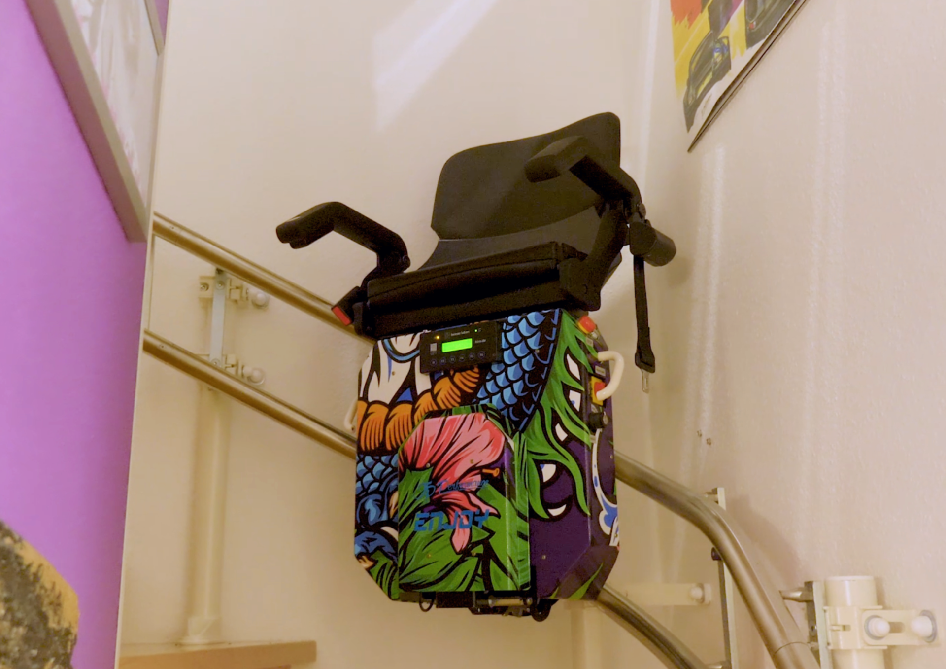 Marie2Crazy_Treppe_Treppenlift_HIRO