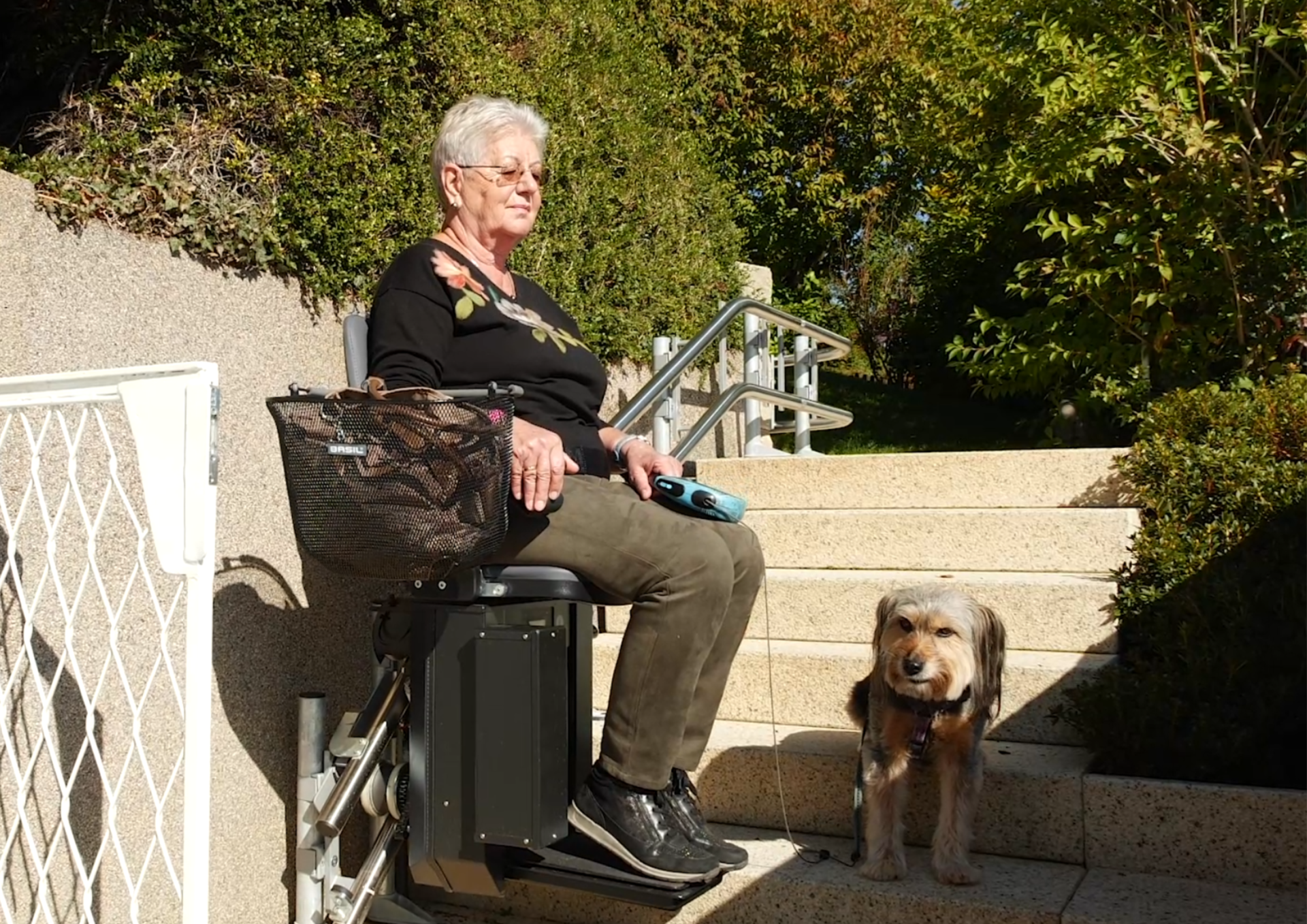 Treppenlift_außen_Korb_Bodensee